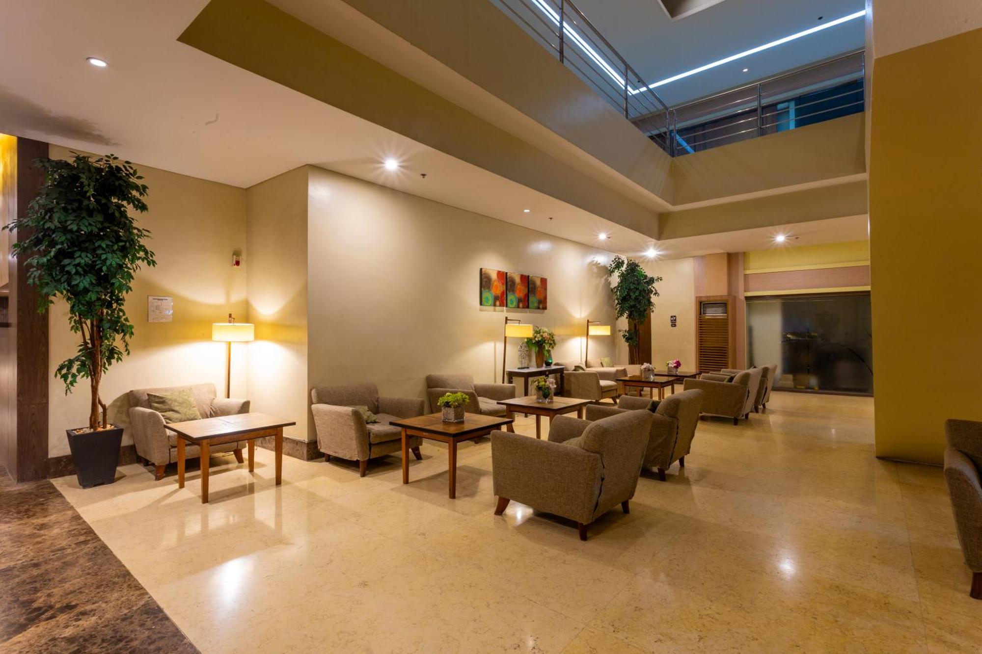 La Breza Hotel Quezon City Extérieur photo