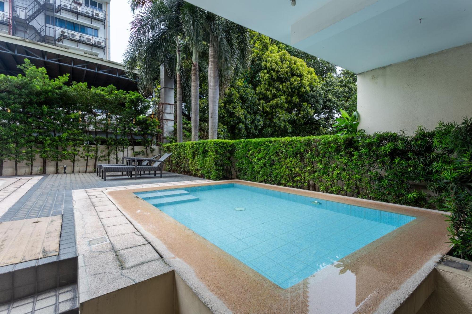 La Breza Hotel Quezon City Extérieur photo