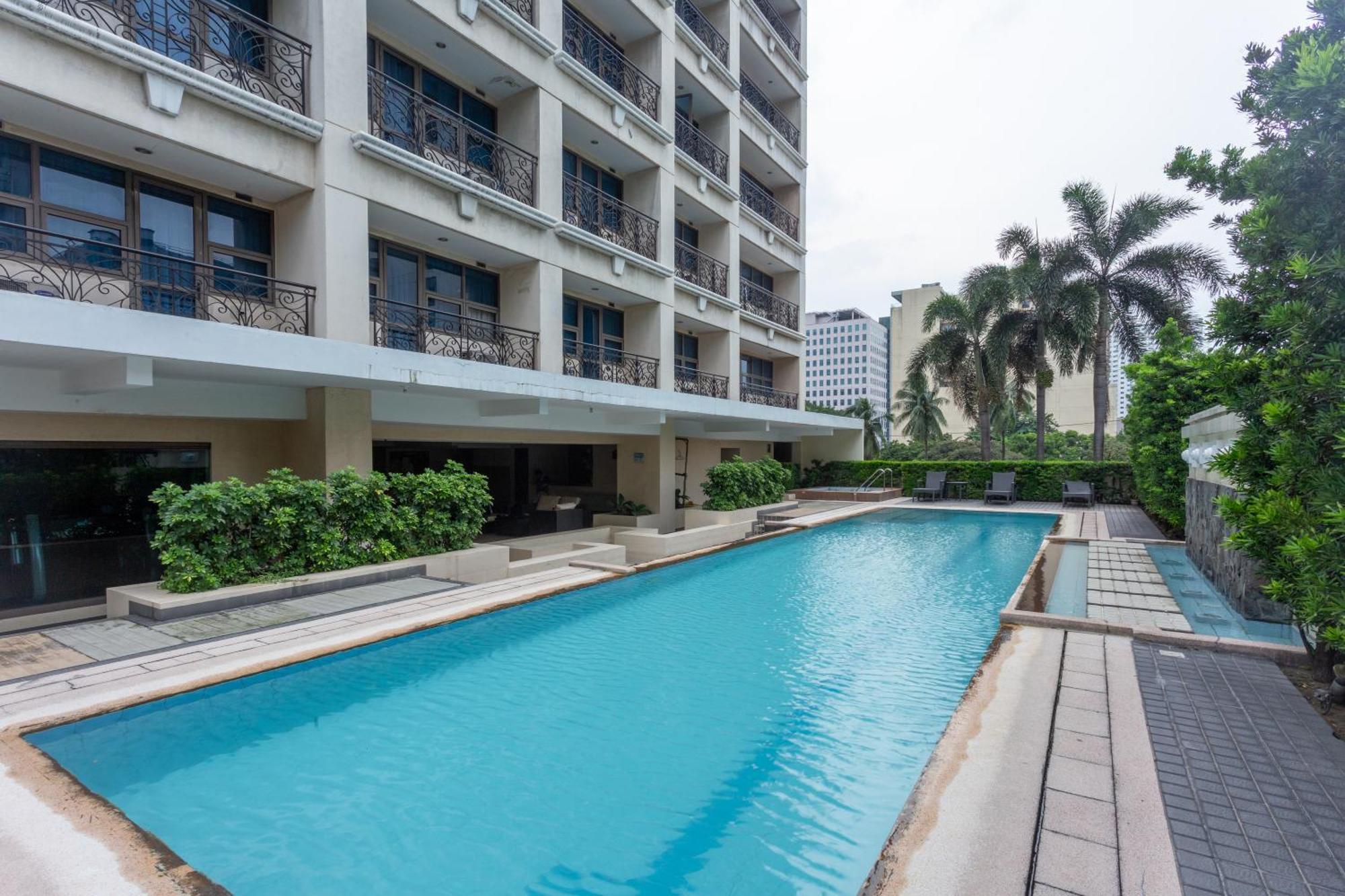La Breza Hotel Quezon City Extérieur photo
