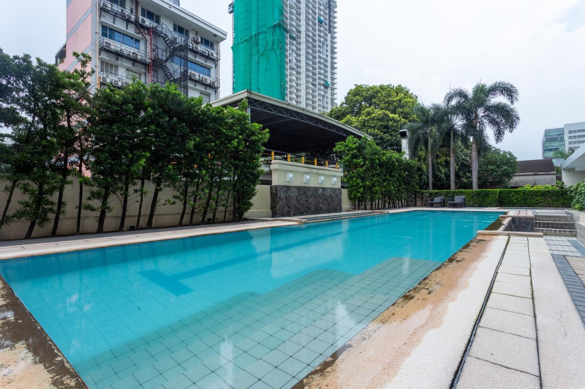 La Breza Hotel Quezon City Extérieur photo