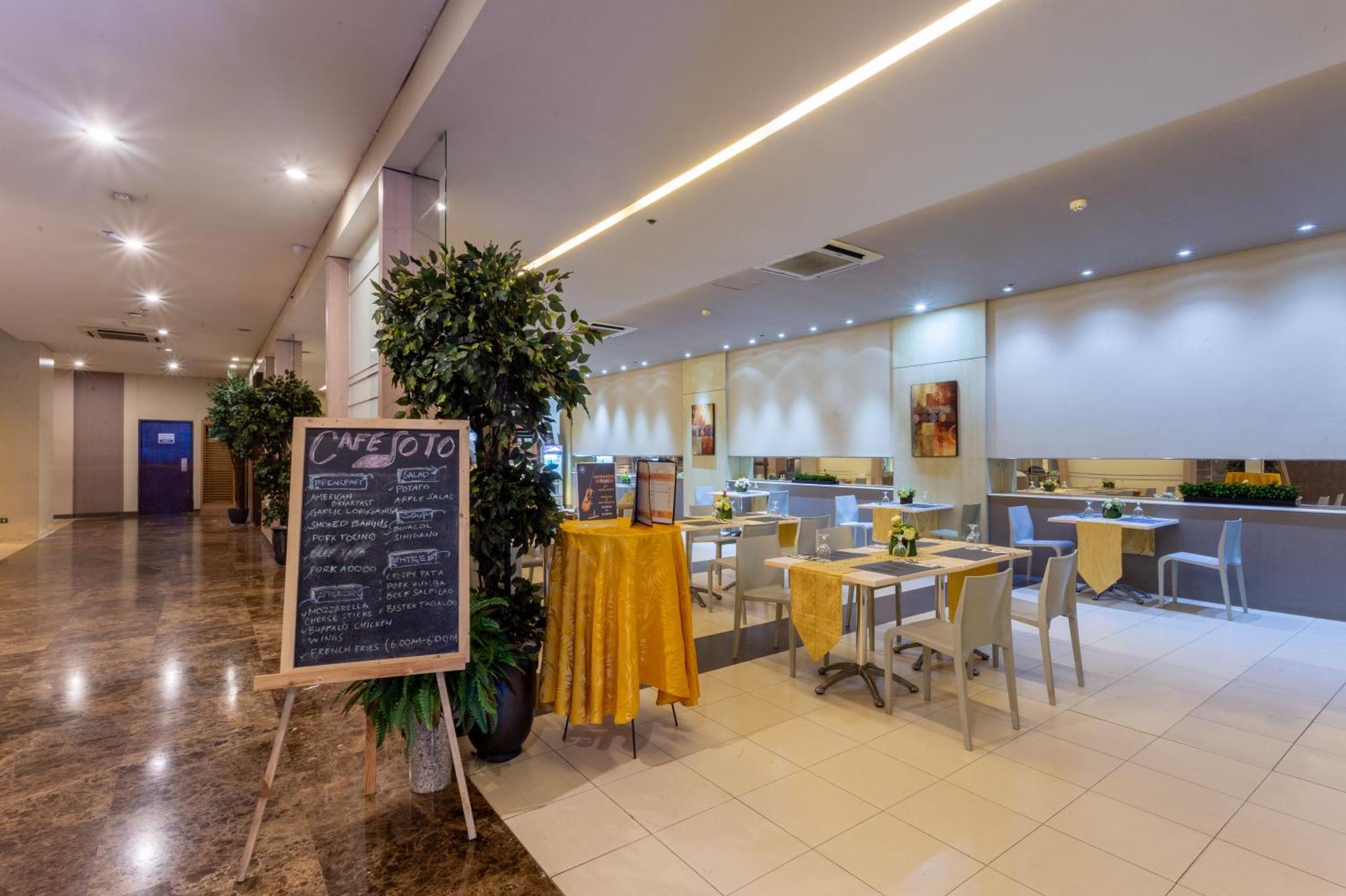 La Breza Hotel Quezon City Extérieur photo